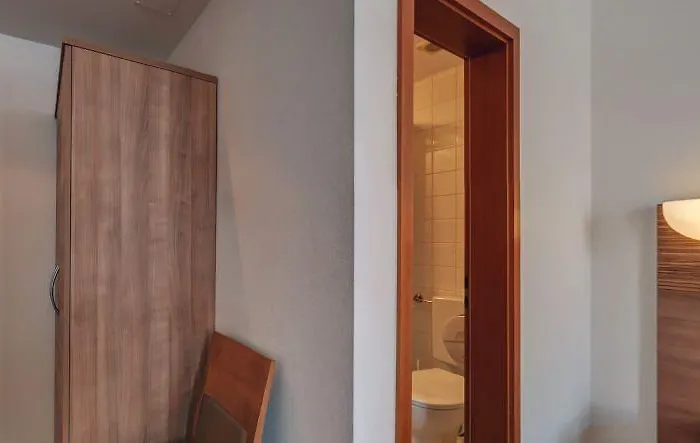 Drei Kaiserberge Oda ve Kahvaltı 3*